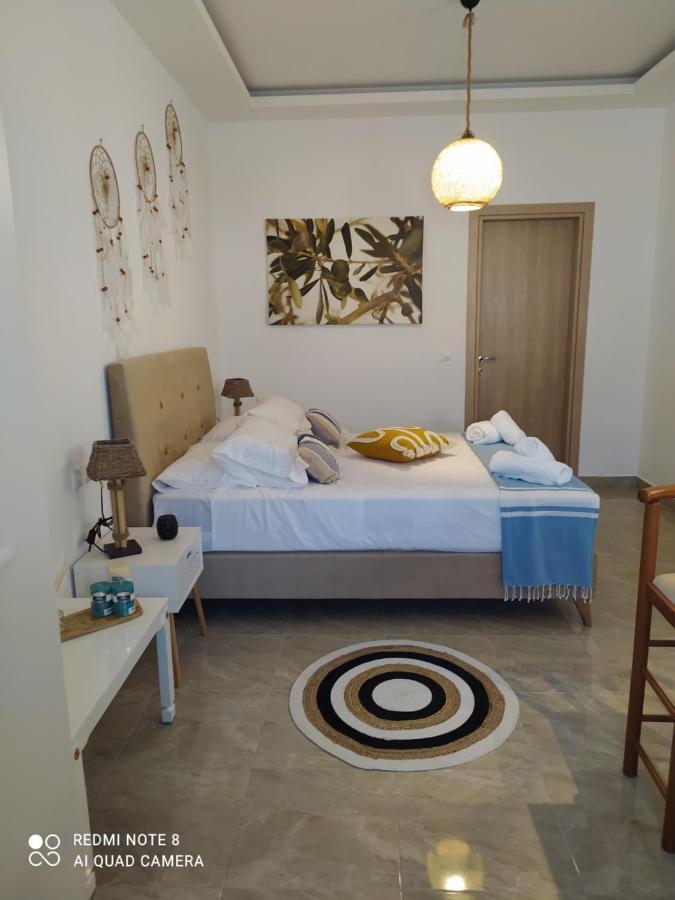 Golden Mile Studio-Apartment Ipsos Esterno foto